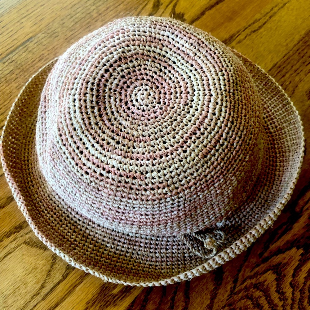Helen Kaminski of Australia sun hat
